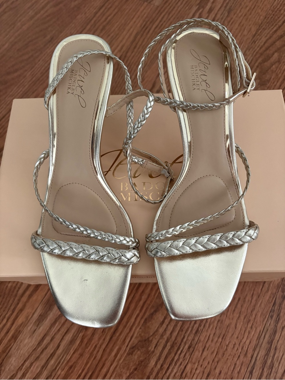 Jewel Badgley Mischka gold metallic Braided Strap Heeled Sandals 8